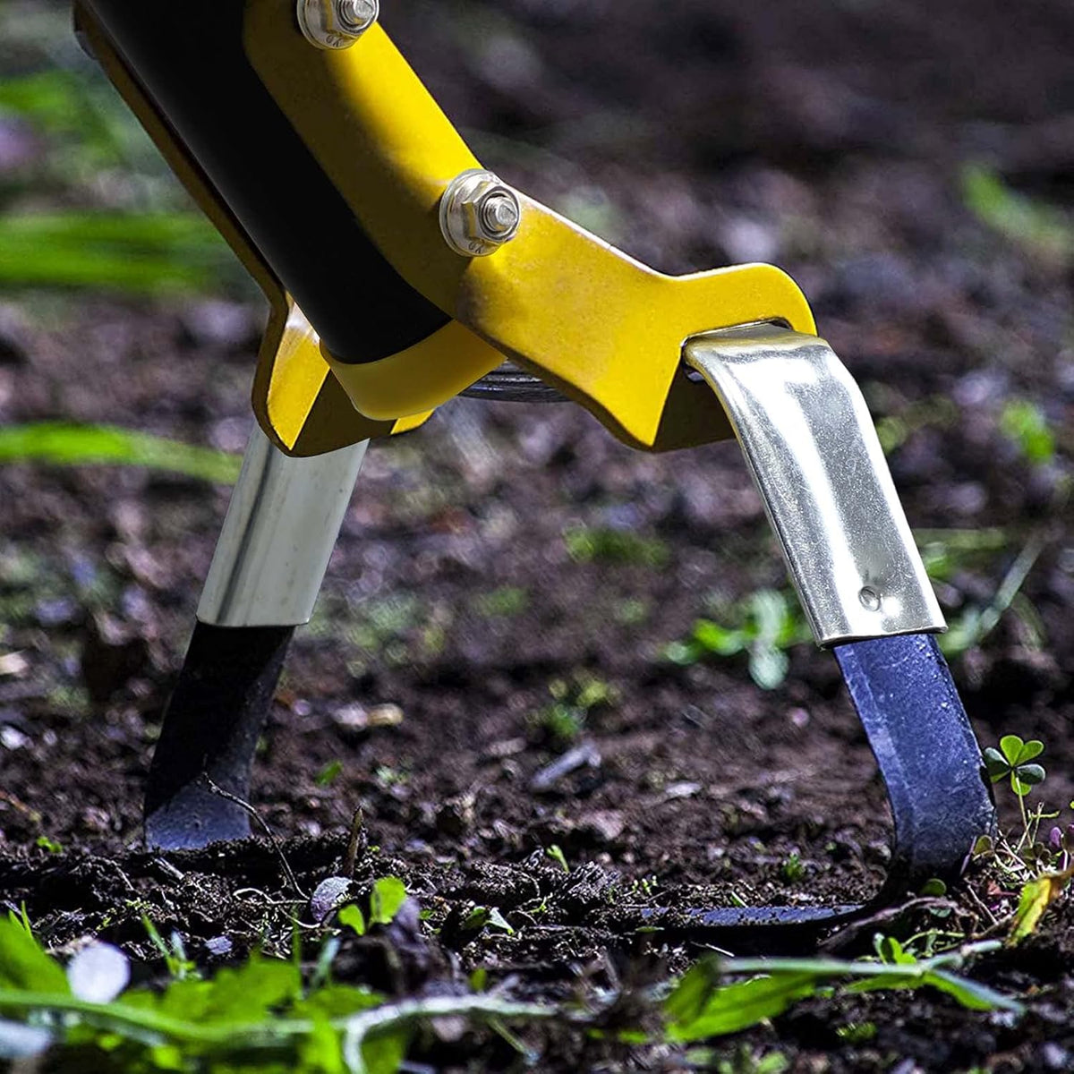 SANDEGOO Garden Hoe Tool,54 inch Weeding Tools for Garden,Handheld Weeding Rake Planting Vegetables Farm,Sharp Durable Gardening Gifts for Hoe Garden Tool Traditional Steel Quenching Forging Process