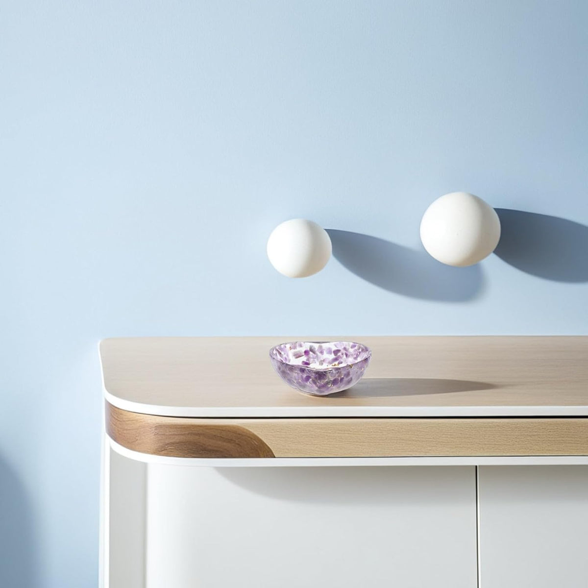 SECFOU Heart Shaped Resin Candle Base with Natural Crystal and Unique Texture, Versatile and Built to Last Decorative Bowl for Office and Living Room Candle Holder