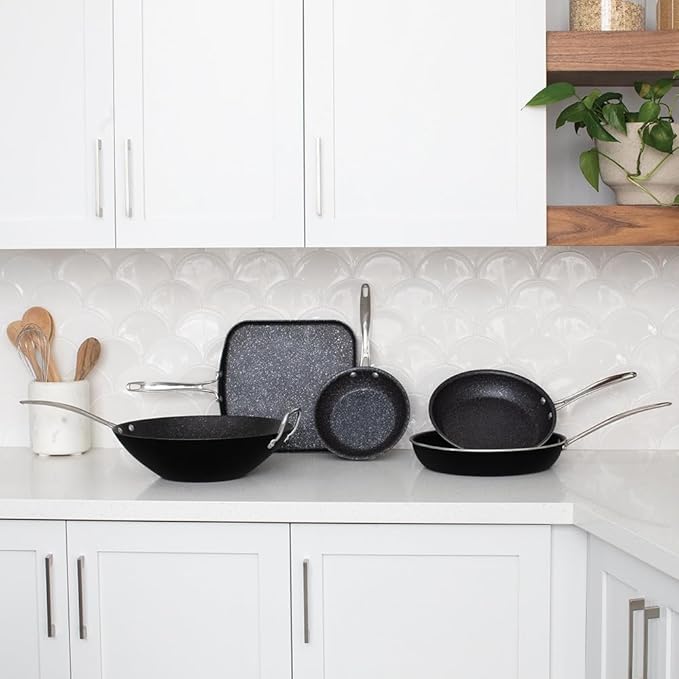 Nordic Ware Basalt Aluminum Saute Skillet, 12-Inch, Ceramic Coating