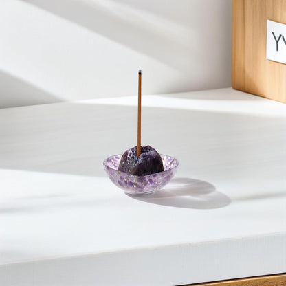 SECFOU Heart Shaped Resin Candle Base with Natural Crystal and Unique Texture, Versatile and Built to Last Decorative Bowl for Office and Living Room Candle Holder
