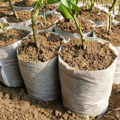 gardtree Plant Nursery Bags 6.3” x 7” 200PCS, Non-Woven Biodegradable Plant Grow Bags Fabric Seedling Starter Pots for Vegetable Flower Fruit Saplings Tree, Home Garden Supply