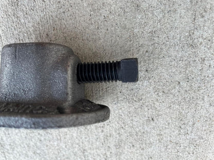Sandbaggy Heavy Duty 1/4" Pencil Rod Clamp - Reusable Concrete Formwork Clamps - Cast Malleable Iron - Construction Grade Strength & Safety (Heavy Duty, 120, Count)