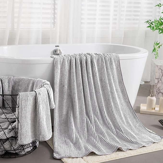 4 Piece Bath Towel Set 35"x70"Oversized Bath Towel for Bathroom Ultra Soft Fluffy Extra Large Bath Sheet Luxury Premium Bathroom Towel Highly Absorbent Quick Dry Shower Towel for Hotel Spa,Black White